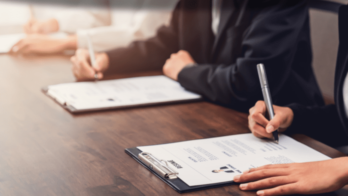Como preencher experiência no currículo simples